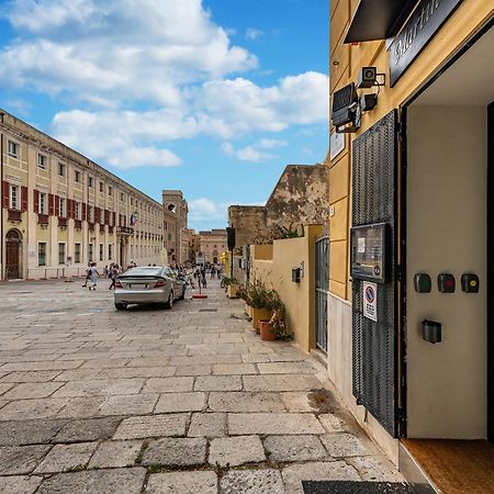 Suite Martini Al Castello Cagliari Exteriör bild