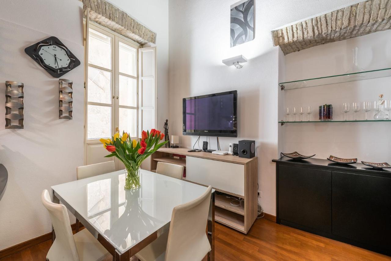 Suite Martini Al Castello Cagliari Exteriör bild
