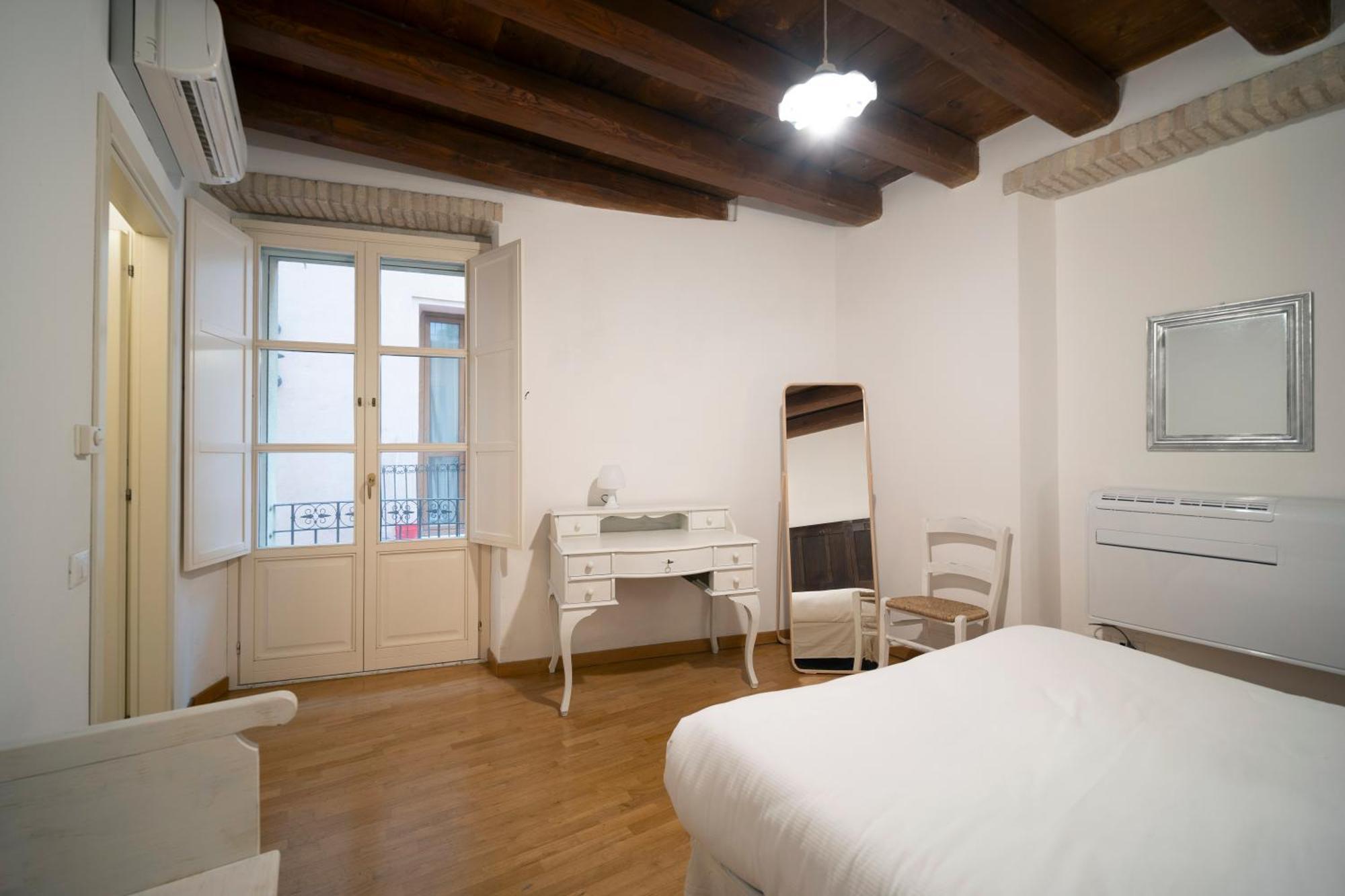 Suite Martini Al Castello Cagliari Exteriör bild